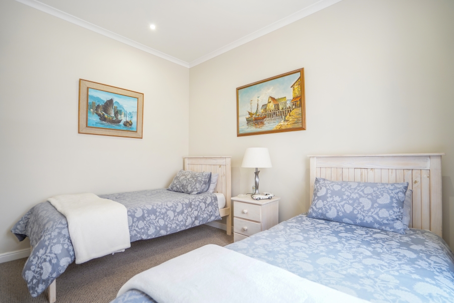 To Let 3 Bedroom Property for Rent in Sunningdale Western Cape